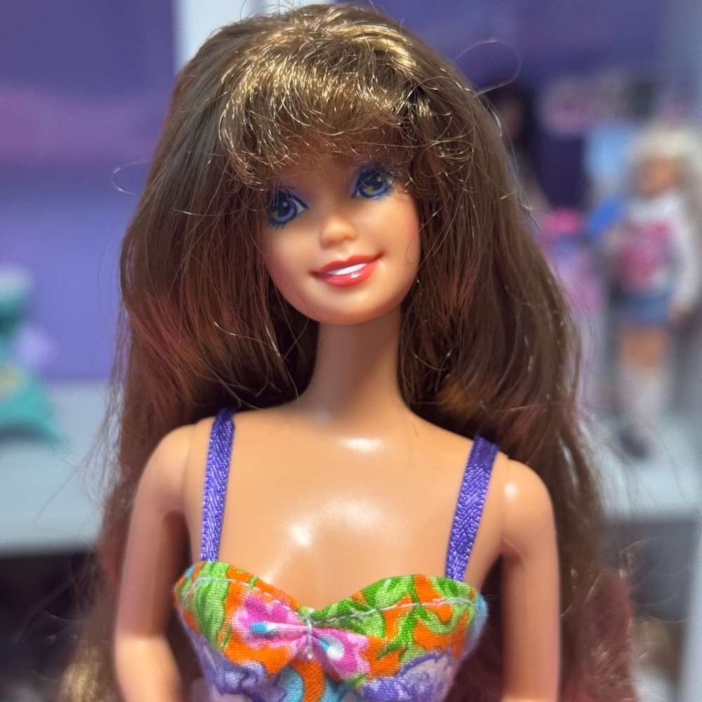 Teen talk Barbie brunette 1991